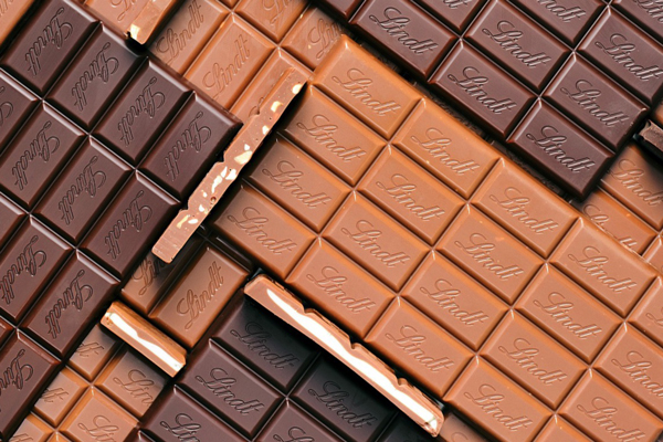 Lindt One Nation Paris Outlet